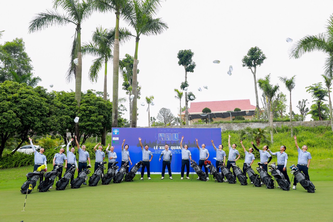 Không khí ra quân của các câu lạc bộ tham dự giải Vô địch các Câu lạc bộ Hà Nội mở rộng lần thứ 5 năm 2022