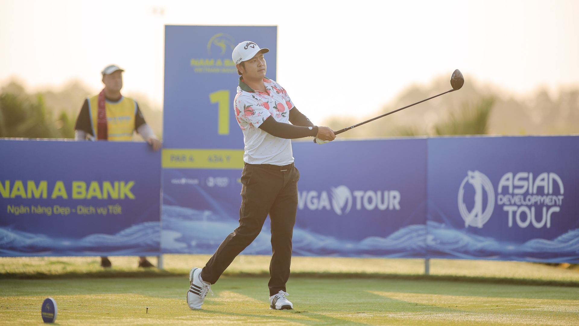 Jonathan Wijono dẫn đầu, Nhất Long & Tuấn Anh thắp hy vọng cho golf Việt Nam sau 36 hố tại Nam A Bank Vietnam Masters 2026